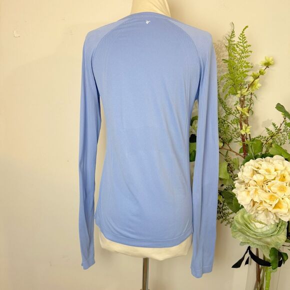 OLD NAVY | fluid seamless fitted top | athletic | Medium | periwinkle | long sle - Picture 6 of 9